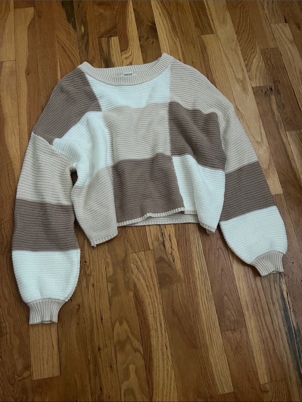 Striped Cropped Knit Sweater - Cream & Taupe